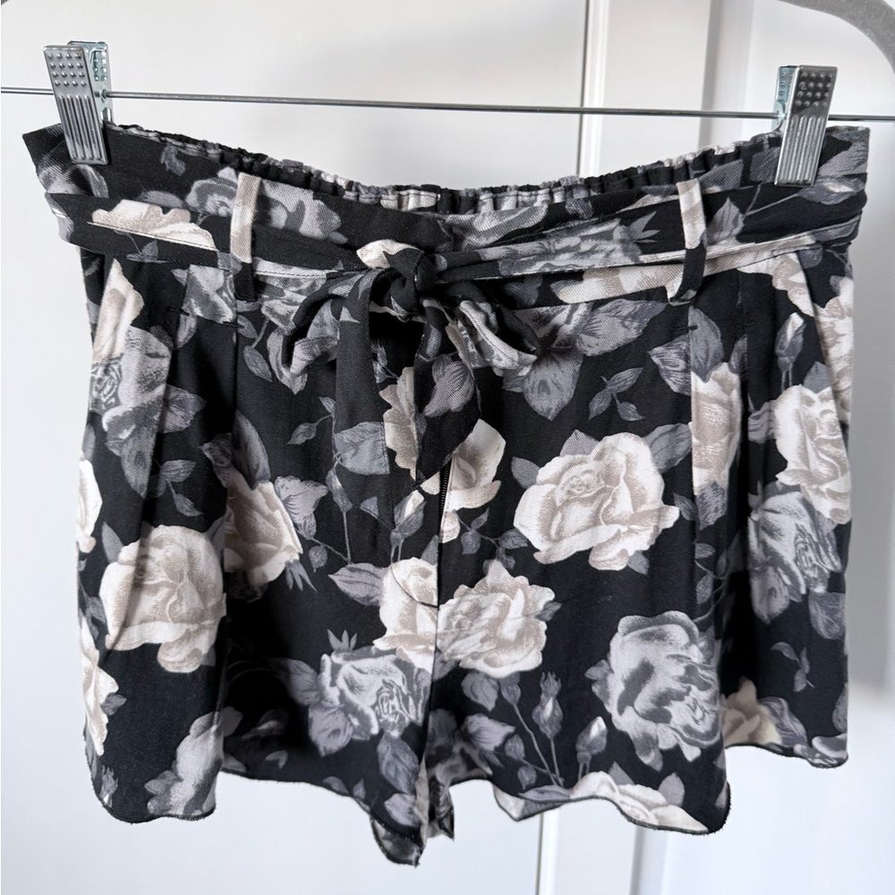 Talula Monochrome Floral Shorts